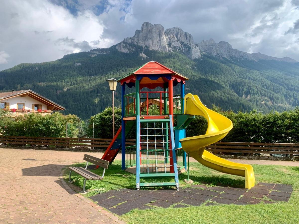 Hotel Casa Di Franz à Vigo di Fassa Extérieur photo